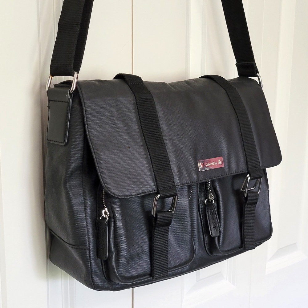 Calvin Klein men's messenger travel work bag, black, spacious and roomy